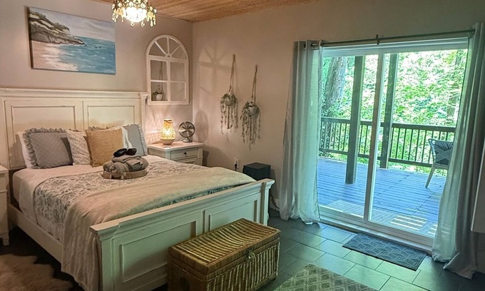 Millersport Cottage | Buckeye Lake Canal Cottage