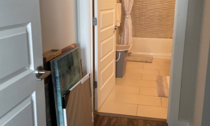 Fox Valley Condo | Buckhead 2 bedroom 2 bathroom Condo 420 friendly