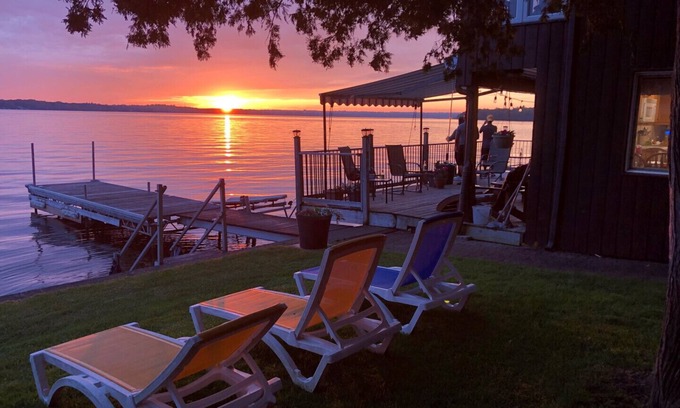Trent Lakes Cottage | Buckhorn Luxury Lakefront Cottage with Dock and Boatlift