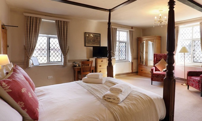 Aldborough House | Buckinghamshire Arms
