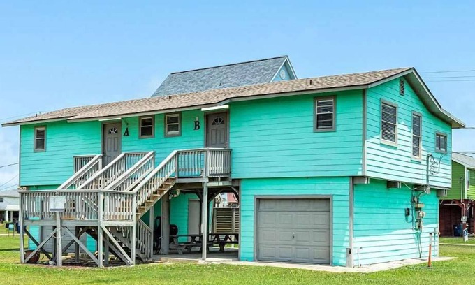 Surfside Beach House | Budget Friendly Beach Pad for Sand, Surf, Fishing!