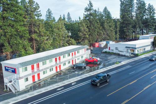 Old Farm District Hotel | Budget Inn Bend