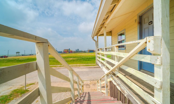 Flour Bluff Hotel | Budget Inn By Oyo Corpus Christi Beach