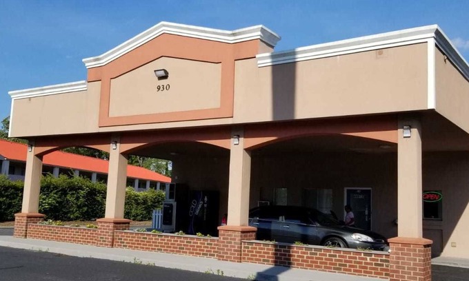 Newport News Hotel | Budget Lodge