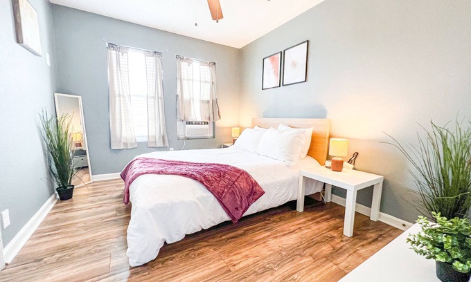 Central City Apartment | Budget-No Frills-1BDR+Central+Ext Stay Discounts