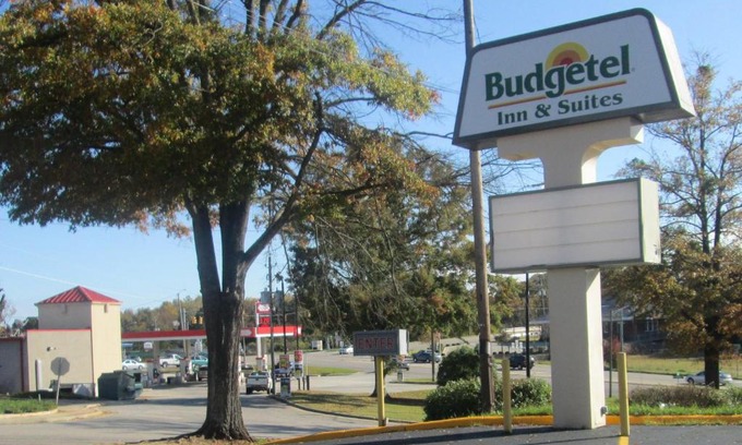 Rockingham Hotel | Budgetel Inn & Suites