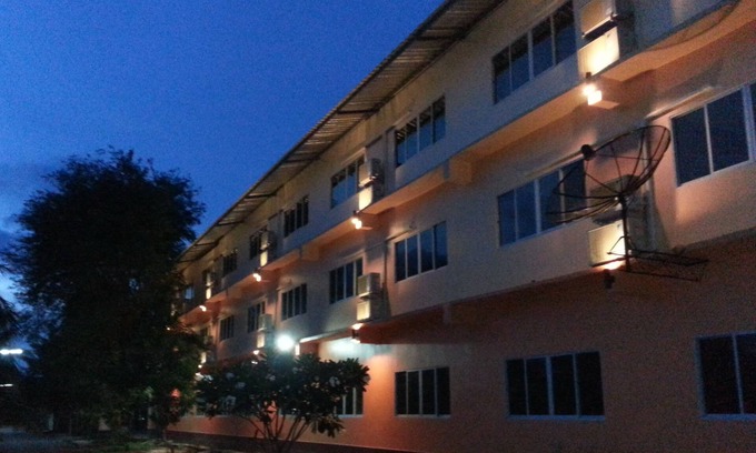 Chanthaburi Hotel | Budsarakam Place Hotel