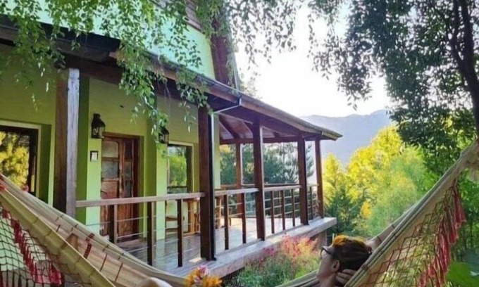 El Bolson Bed & Breakfast | Buena Vida Social Club