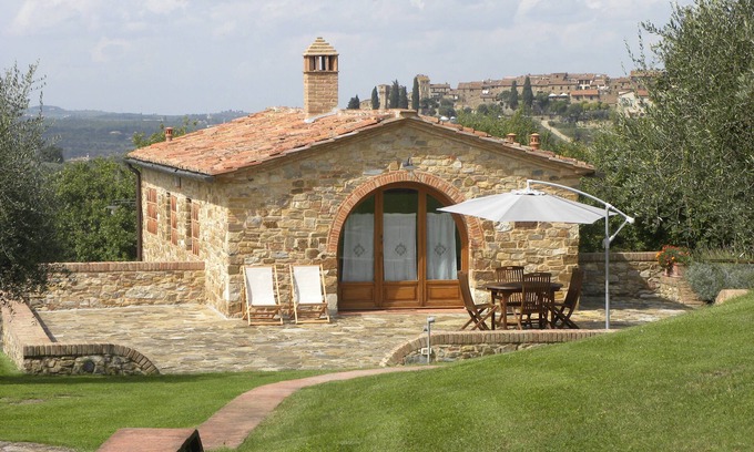 San Pietro in Bossolo House | Bufati - A house in Chianti - Red Apartment