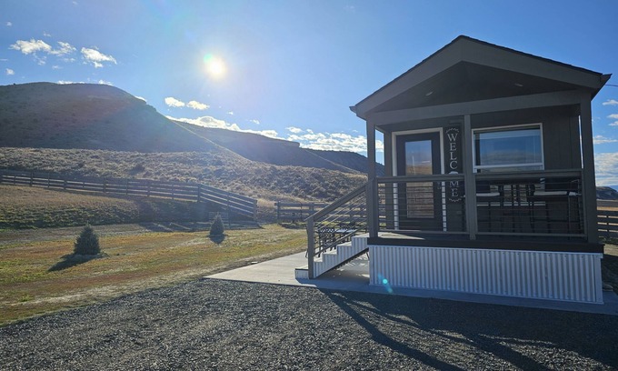 Three Forks House | Buffalo Jump Guest House