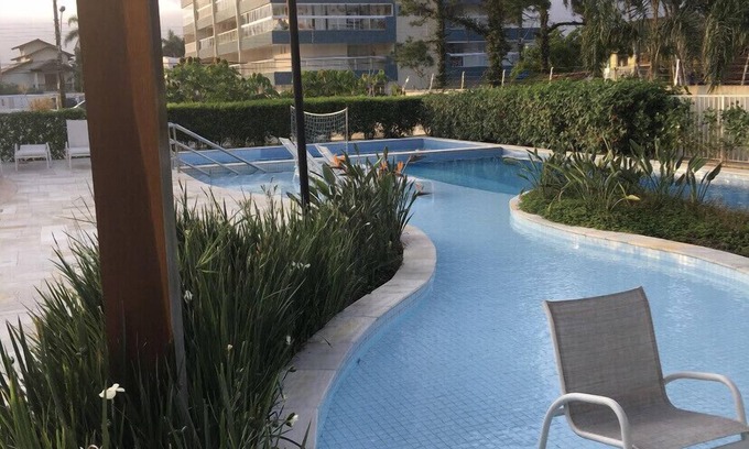 Centro Apartment | Building facing the sea