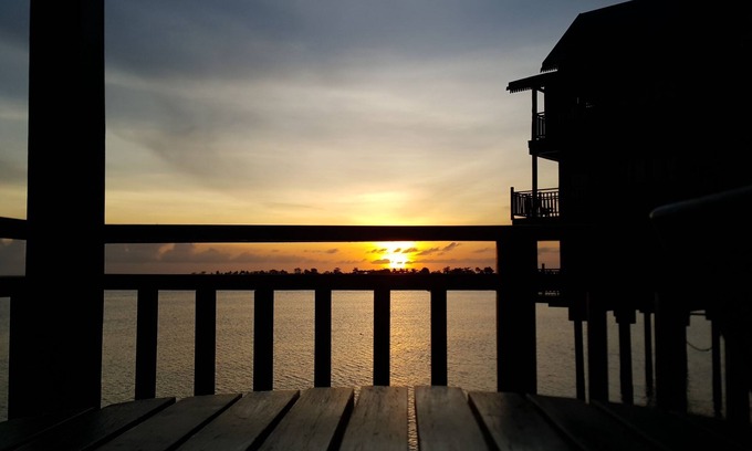 Kuala Teriang Apartment | Built Over Water Apartment@Lagoon Resort