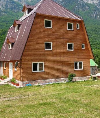 Shale House | Bujtina ZEMRA TRADITES