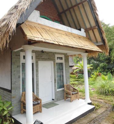 Tetebatu House | Bulan Bungalows and Cafe
