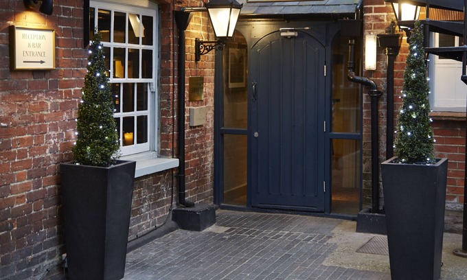 Halstead Hotel | Bull Hotel Halstead by Greene King Inns