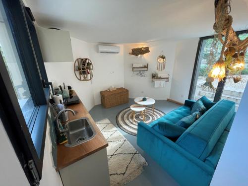 Saint-Martin-de-Londres Apartment | Bulle de détente avec jacuzzi