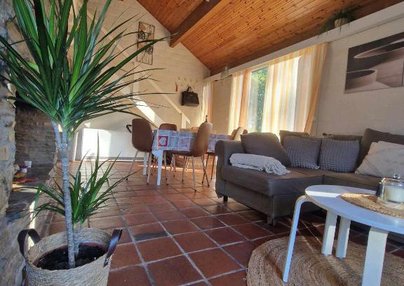 Hastiere Ski Chalet | Bulle ivoire