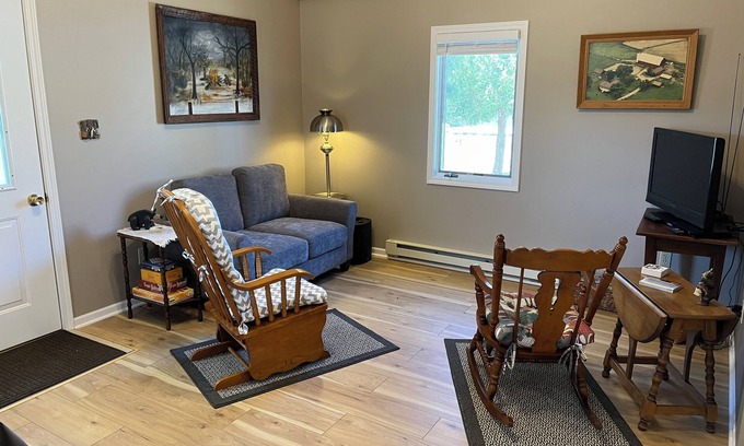 Evart Cabin | Bullfrog Bunkhouse 2-bedroom cabin near Evart at Hicks Lake