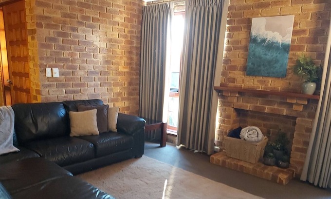 South Bunbury House | Bunbury - Health Workers/contractors/relocations/holiday - Long, Mid, Short Stay