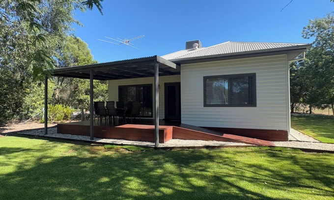 Bundalong Cottage | Bundalong Cottage - Serenity on the Murray