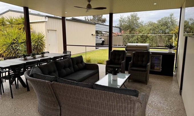 Bundalong House | Bundalong Retreat with NEW alfresco area