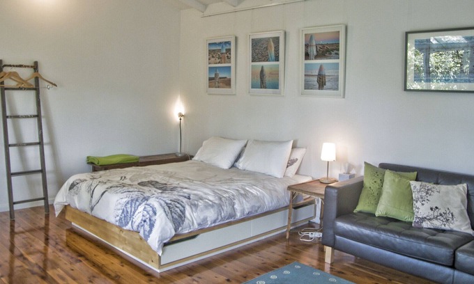 Bundeena Cabin | Bundeena Garden Studio near beaches