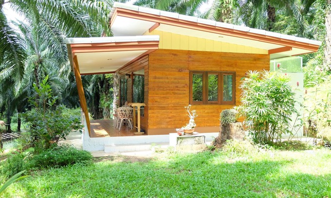 Khlong Thom House | Bungalow near Hot Spring Waterfall