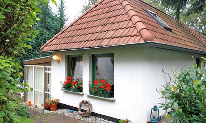 Rugen Island Apartment | Bungalow 1 - Rügen-Fewo 161