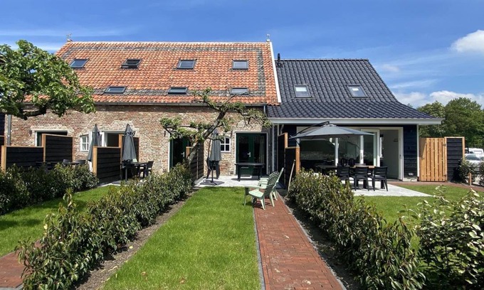 Zanddijk House | Bungalow ∙ 2 bedrooms ∙ 4 guests