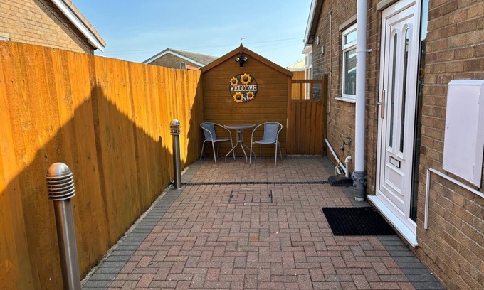 Ingoldmells House | Bungalow-2Bed-1Bath-PetFriendly-Parking