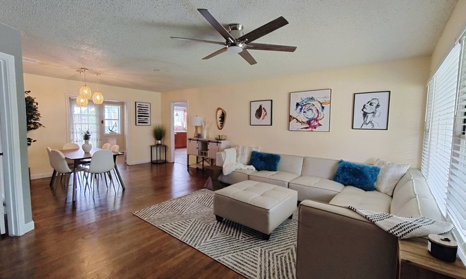 Bay Area House | Bungalow By The Bay