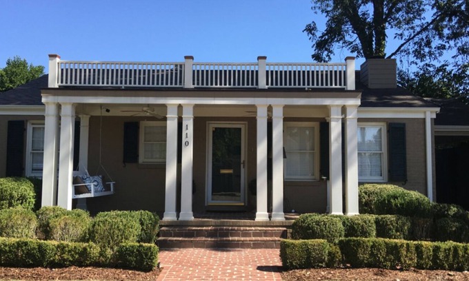 Old Town House | Bungalow in Old Town short walk to Downtown
