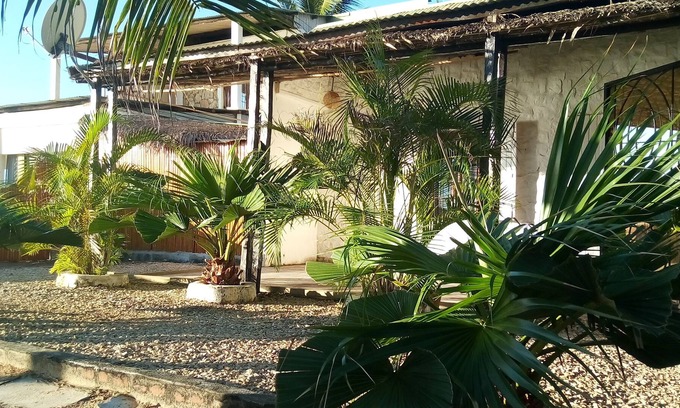 Mahajanga House | Bungalow in the water for rent