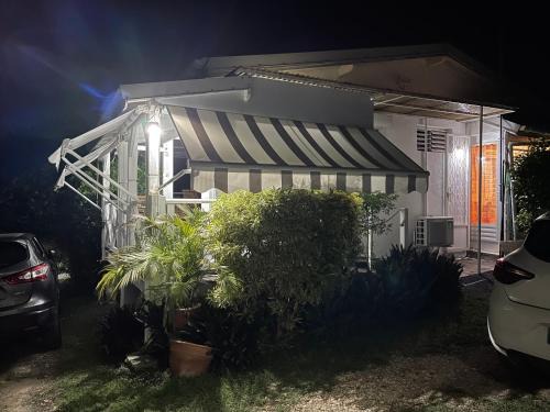 Saint-Francois House | Bungalow les hibiscus