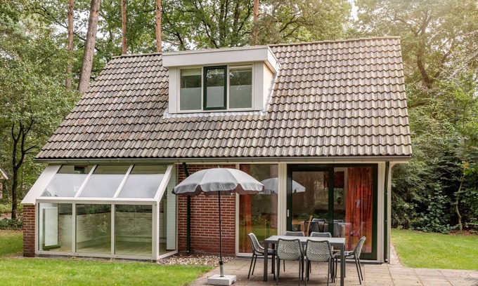 Borger House | Bungalow nr Nature Reserve