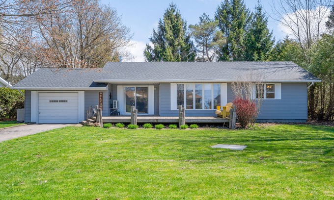 Zurich Cottage | Bungalow of Bliss - Family Cottage on Lake Huron