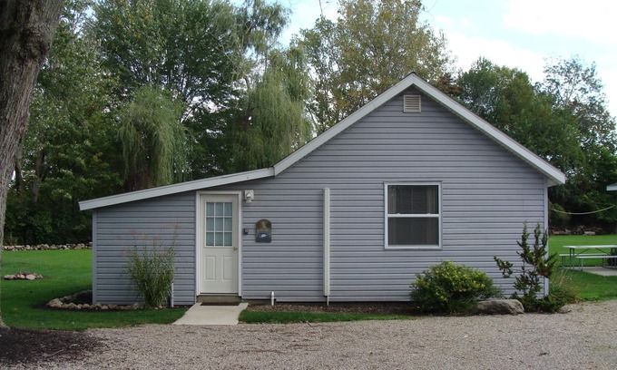 Coldwater Cottage | Bungalow - On Pointe Lakefront Resort
