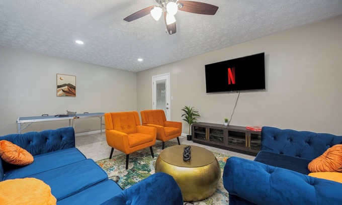 Galloway House | Bungalow-Pet Friendly-King Bed-Fenced-Table Tennis