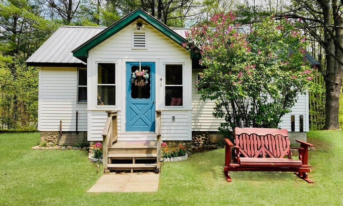 Bethel House | Bungalow @ Sweet Tart Orchard