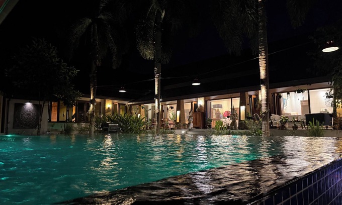 Thep Kasattri House | Bungalow with exceptional naturist pool. quiet location