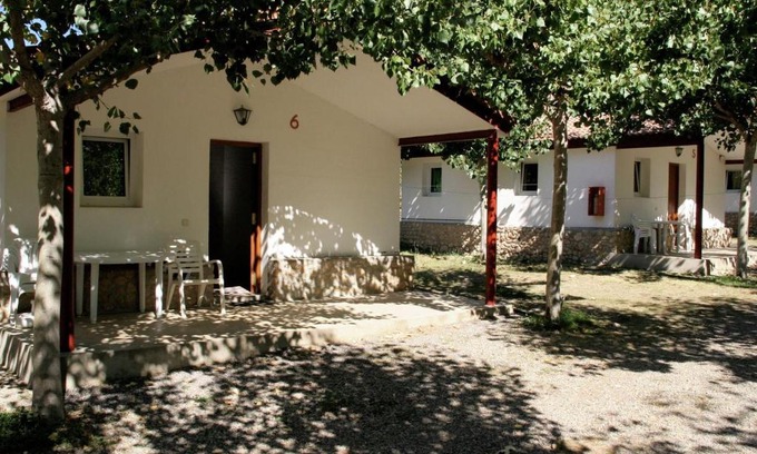 La Puebla de Roda House | Bungalow with Garden