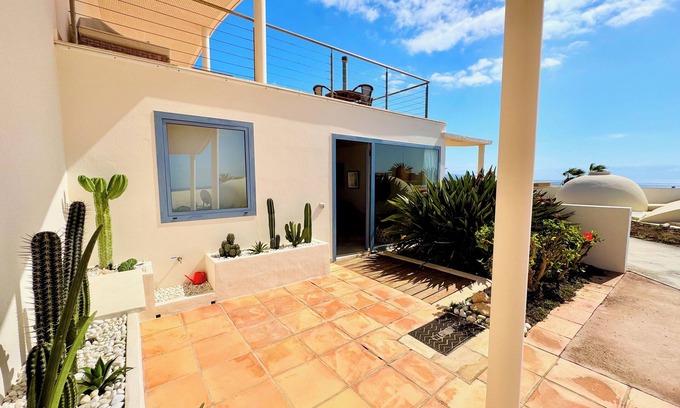 Bahia Calma House | Bungalow with private pool, internet, close to the sea, courtyard, top location, parking lot