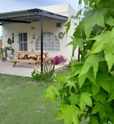 San Pedro House | Bungalows La Nicasia de San Pedro