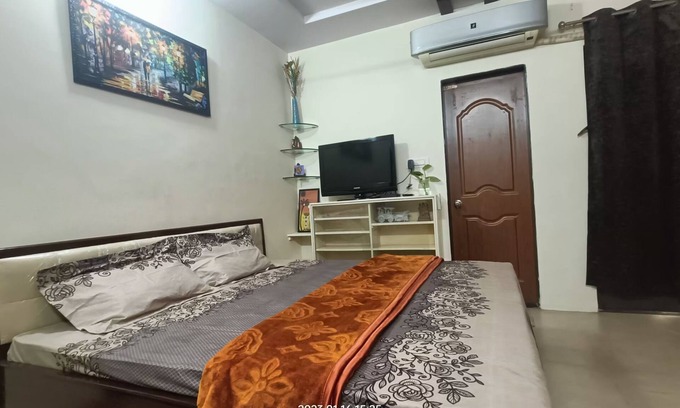 Vadodara House | Bunglow Villa Garden Facing 5 Minutes From Hotel Hayatt Place Ho