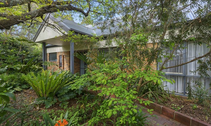 Croydon House | Bungunyah Apartments: Kaori
