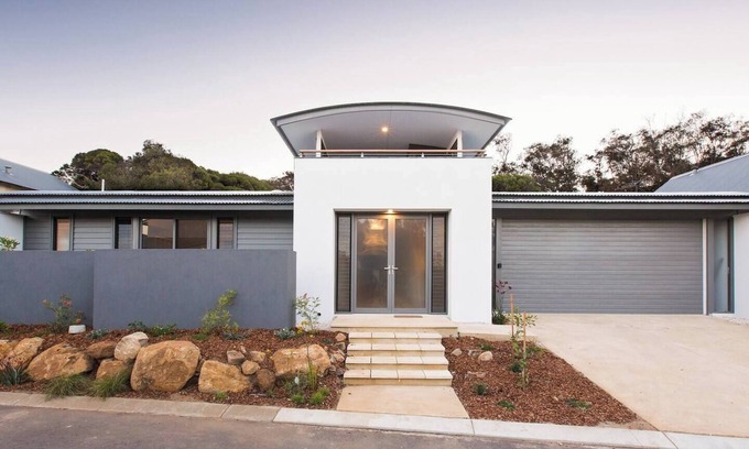 Naturaliste House | Bunker Bayhouse Your Ideal Escape by the Beach