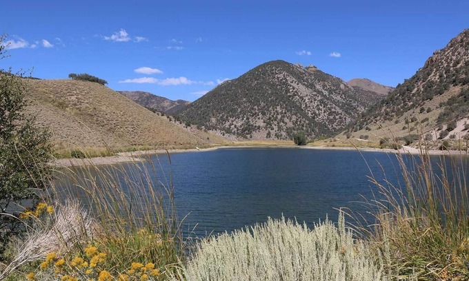 Kingston RV Rental | Bunker Hill Hideaway full RV sites nestled in Kingston Nevada