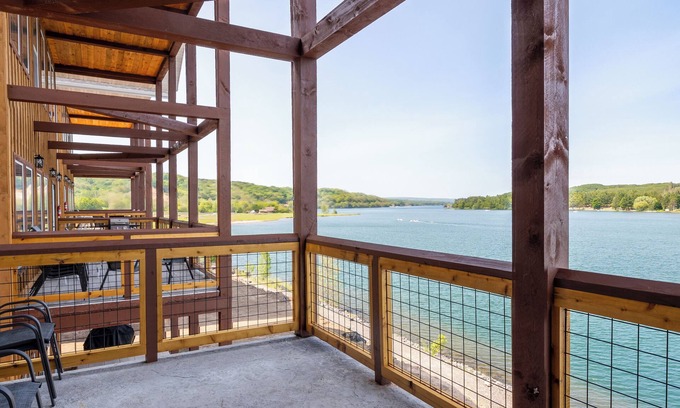 Houghton Cabin | Bunkhouse Trailside Water View 22B