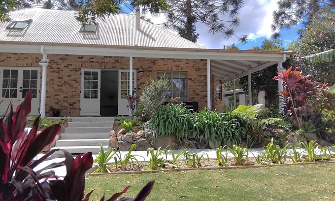 North Maleny House | Bunya - 2-Bedroom, 2-Bathroom House with Private Garden