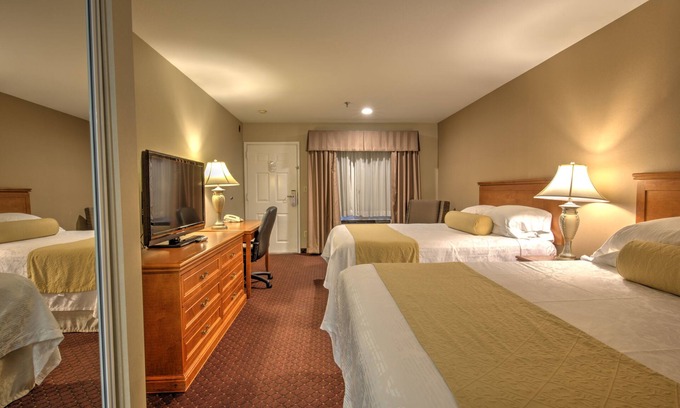 Burbank Hotel | Burbank Inn and Suites